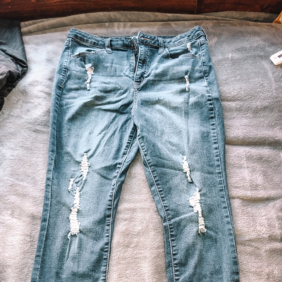 Ripped Jeans - Picture 3 of 3